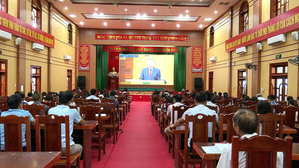XÃ BÌNH GIA TIẾP SÓNG HỘI NGHỊ TOÀN QUỐC NGHIÊN CỨU, HỌC TẬP, QUÁN TRIỆT VÀ TRIỂN KHAI THỰC HIỆN NGHỊ QUYẾT HỘI NGHỊ LẦN THỨ BA BAN CHẤP HÀNH TRUNG ƯƠNG ĐẢNG KHÓA XIV