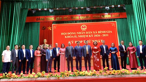 HĐND xã tổ chức thành công Kỳ họp thứ Nhất nhiệm kỳ 2026- 2031