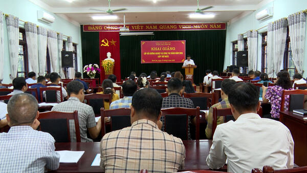 68 HỌC VIÊN THAM GIA LỚP BỒI DƯỠNG NGHIỆP VỤ CÔNG TÁC ĐẢNG NĂM 2026