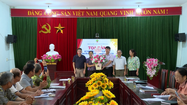 BÌNH GIA TỌA ĐÀM KỶ NIỆM 35 NĂM NGÀY QUỐC TẾ NGƯỜI CAO TUỔI