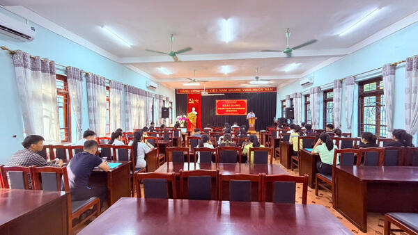 45 đảng viên mới tham gia học tập lớp Bồi dưỡng lý luận chính trị.